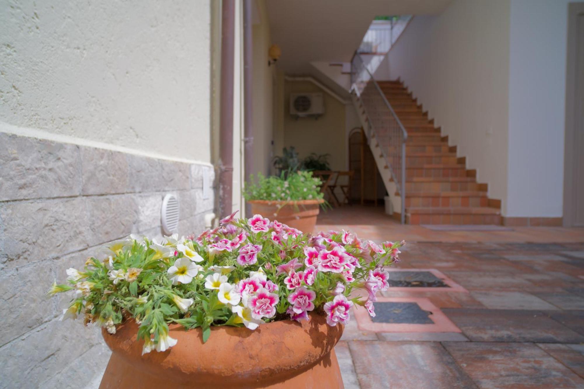 Bed and Breakfast Colibri Сало Экстерьер фото